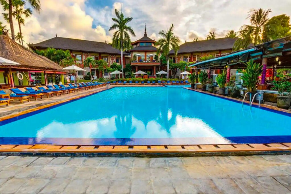 Facility Shared Pool apartment jayakarta