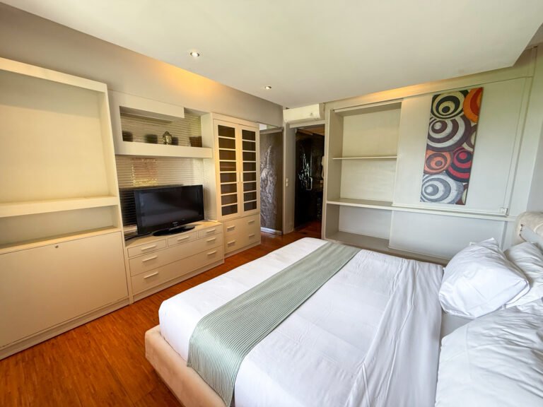 bedroom apartment jayakarta room 6509